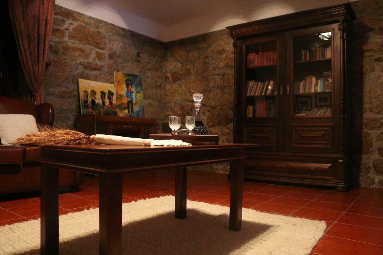 Casa Dona Urraca Hotel Vilarinho da Castanheira Eksteriør billede